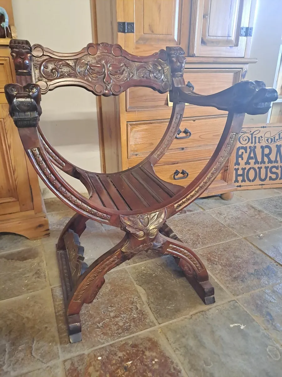 Pair vintage Italian savonarola chairs - Image 2