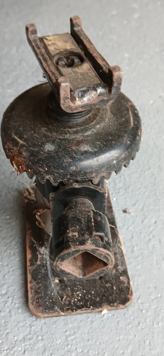 Land rover jack - Image 1