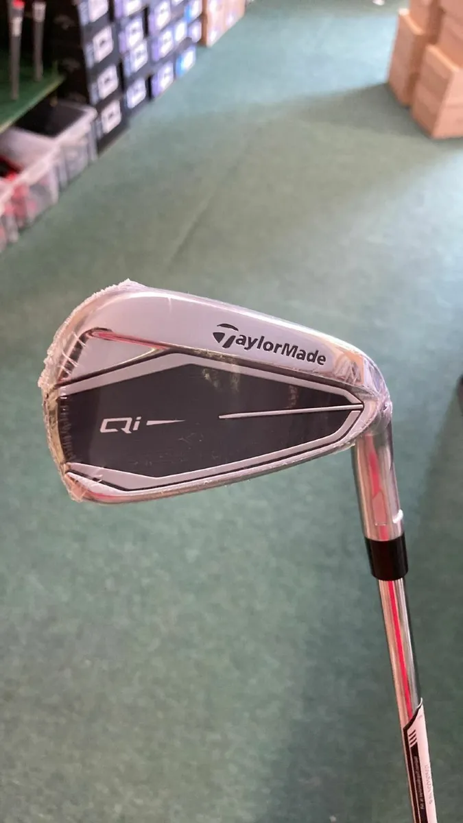TaylorMade Qi10 5-SW REGULAR €1149 Now €899 - Image 4