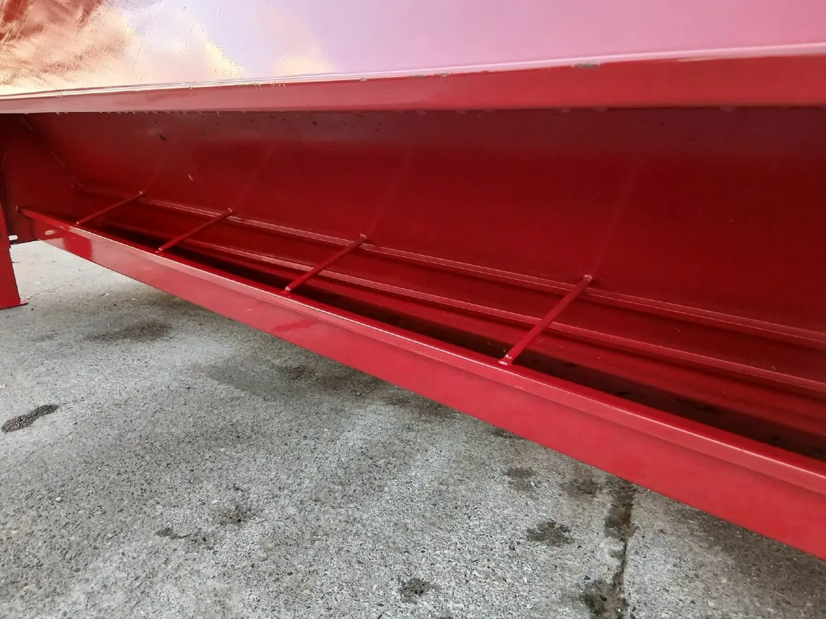 NEW PORTEQUIP HOGG - SHEEP FEEDERS - Image 3