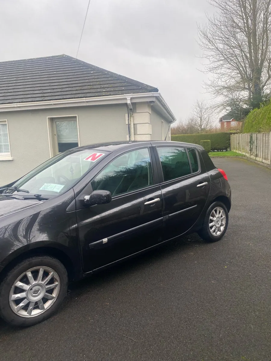 Renault Clio 2008 - Image 2