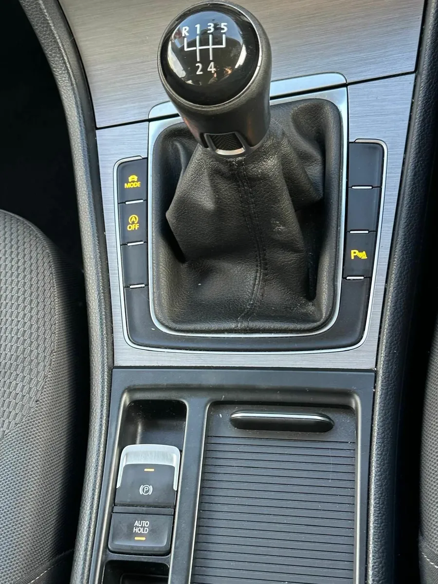 Volkswagen Golf 2015 - Image 4