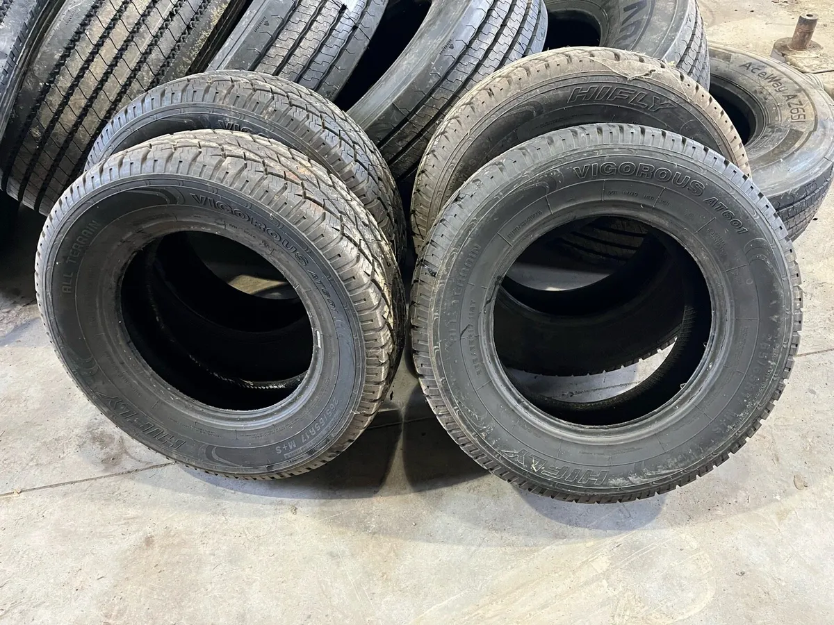 4x4 Tyres - Image 1