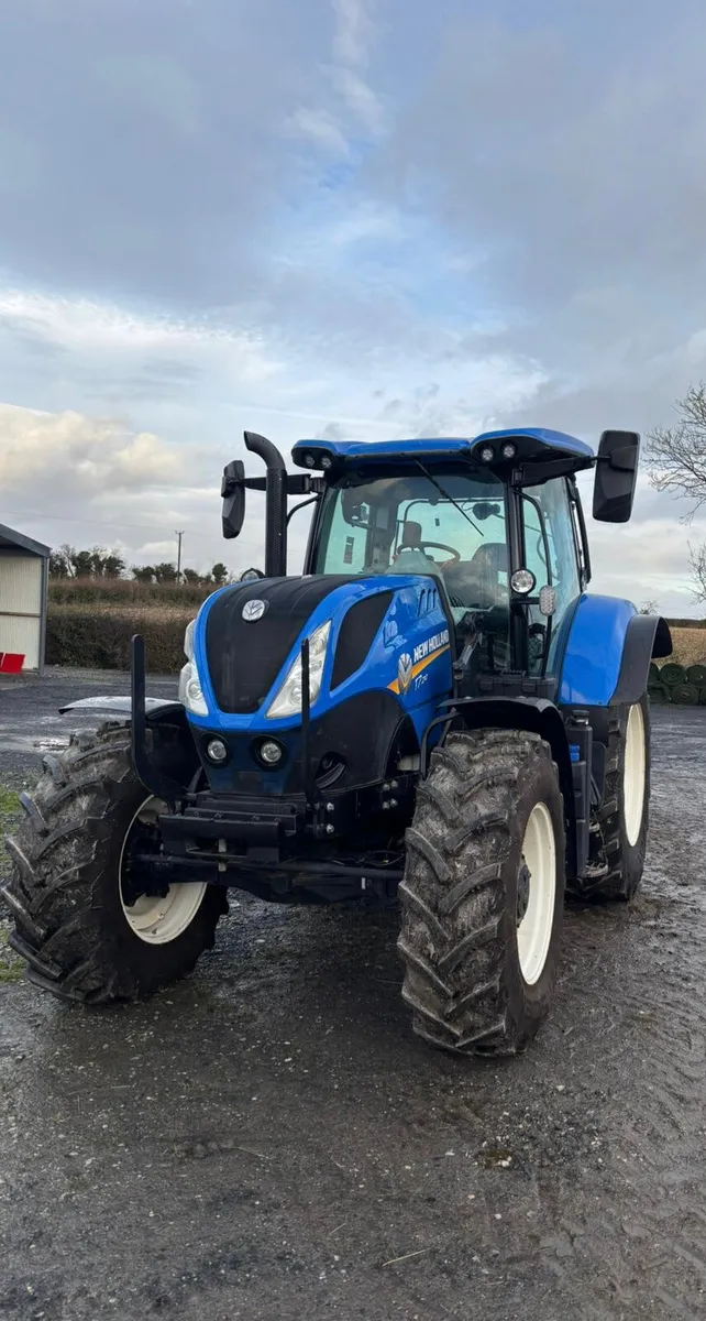 2023 New Holland T7 210 - Image 1