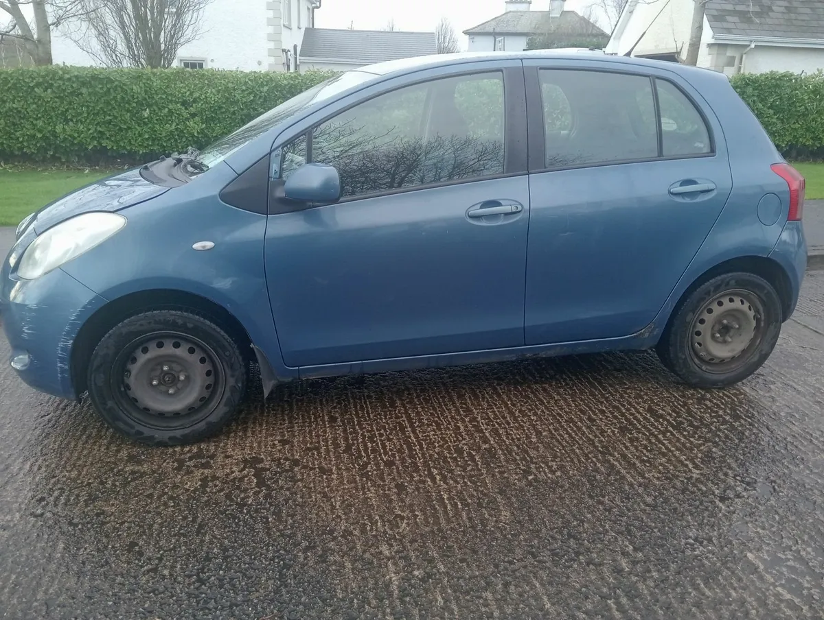 2006Toyota Yaris 1.0 tax 10/26 - Image 4
