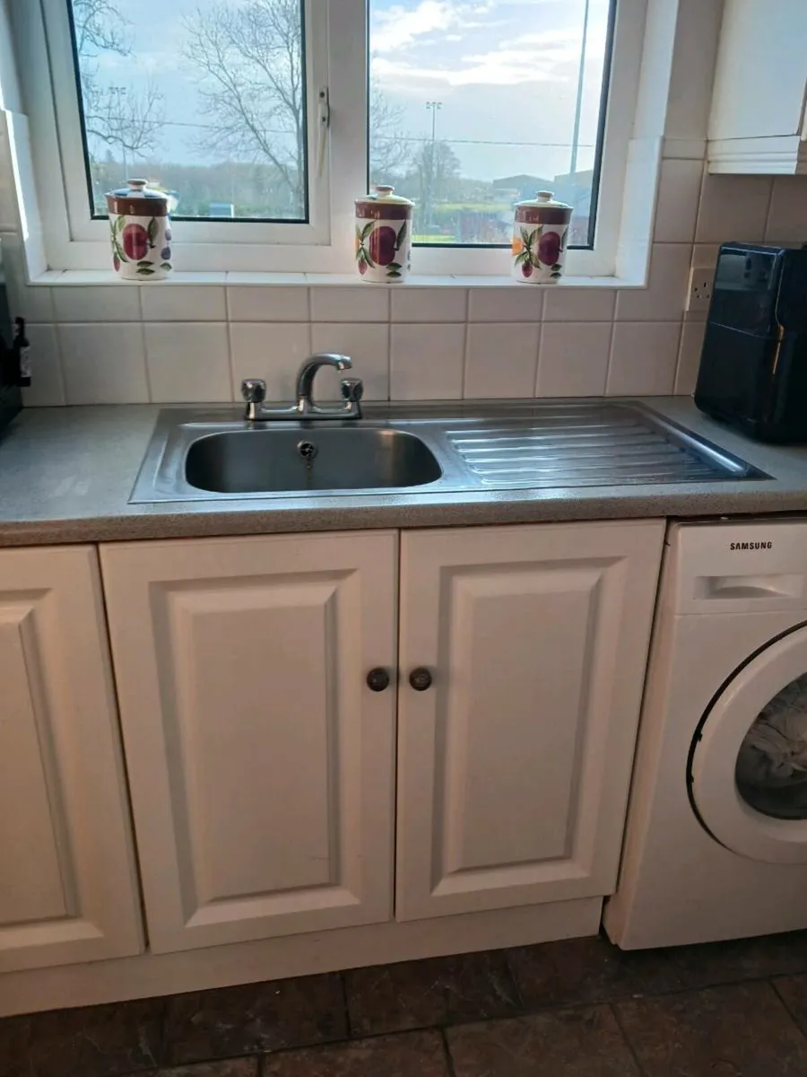 Utility room presses - Image 3