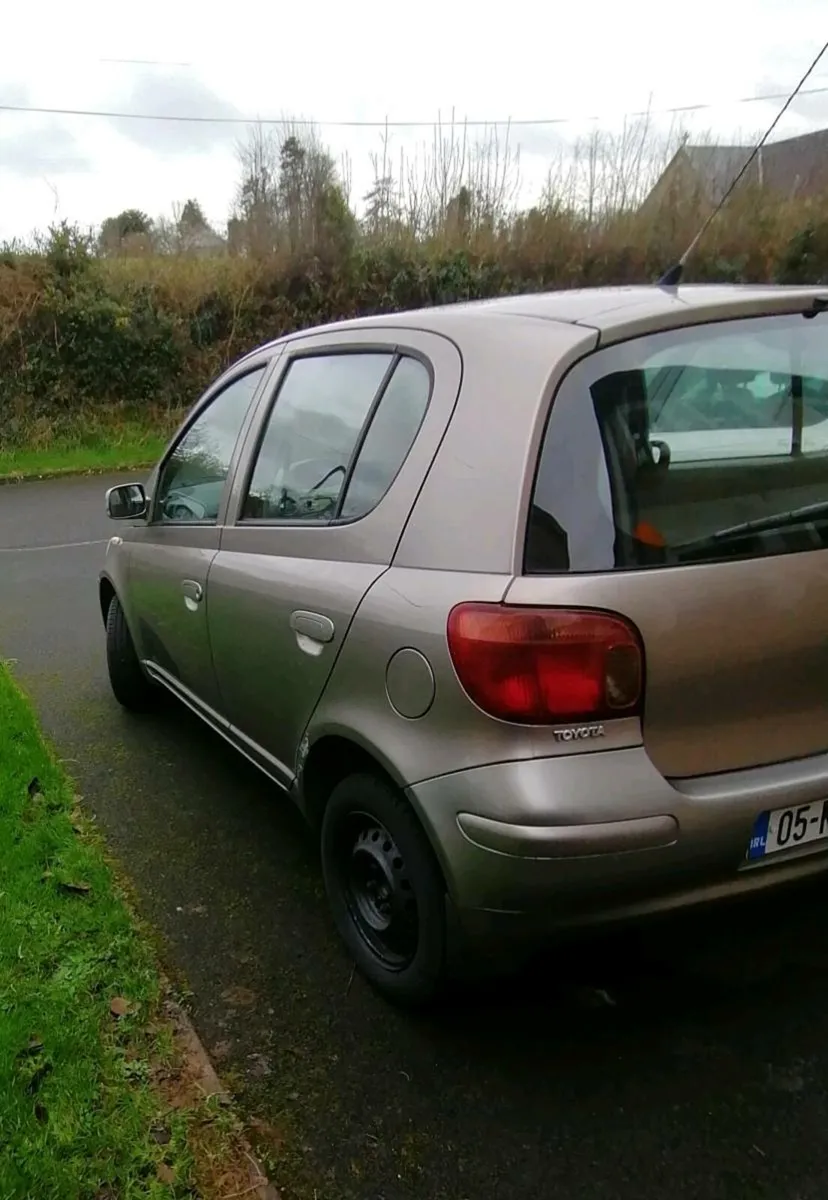 Toyota Yaris - Image 4