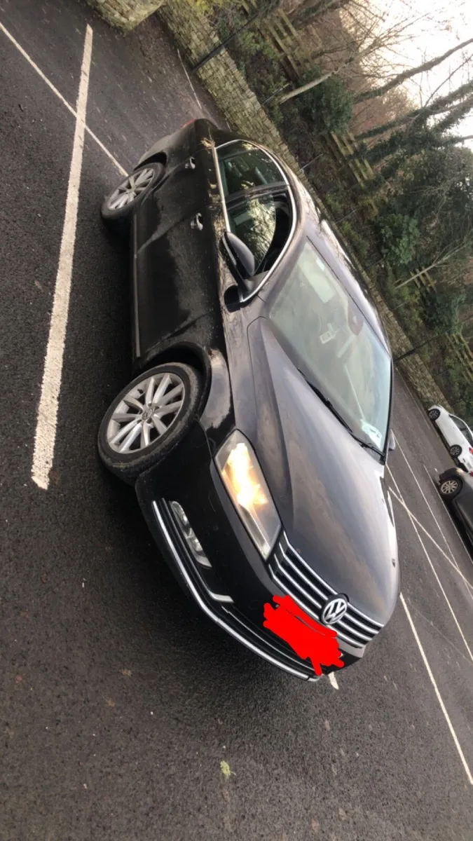 Volkswagen Passat 2012 - Image 1