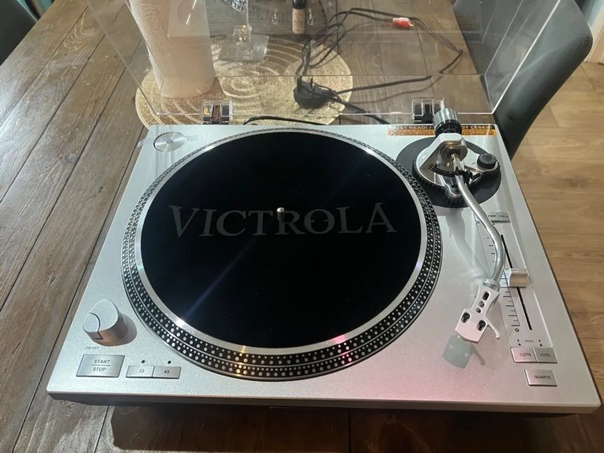 Belt Drive/USB Turntable - Victrola VPRO-2000 - Image 2