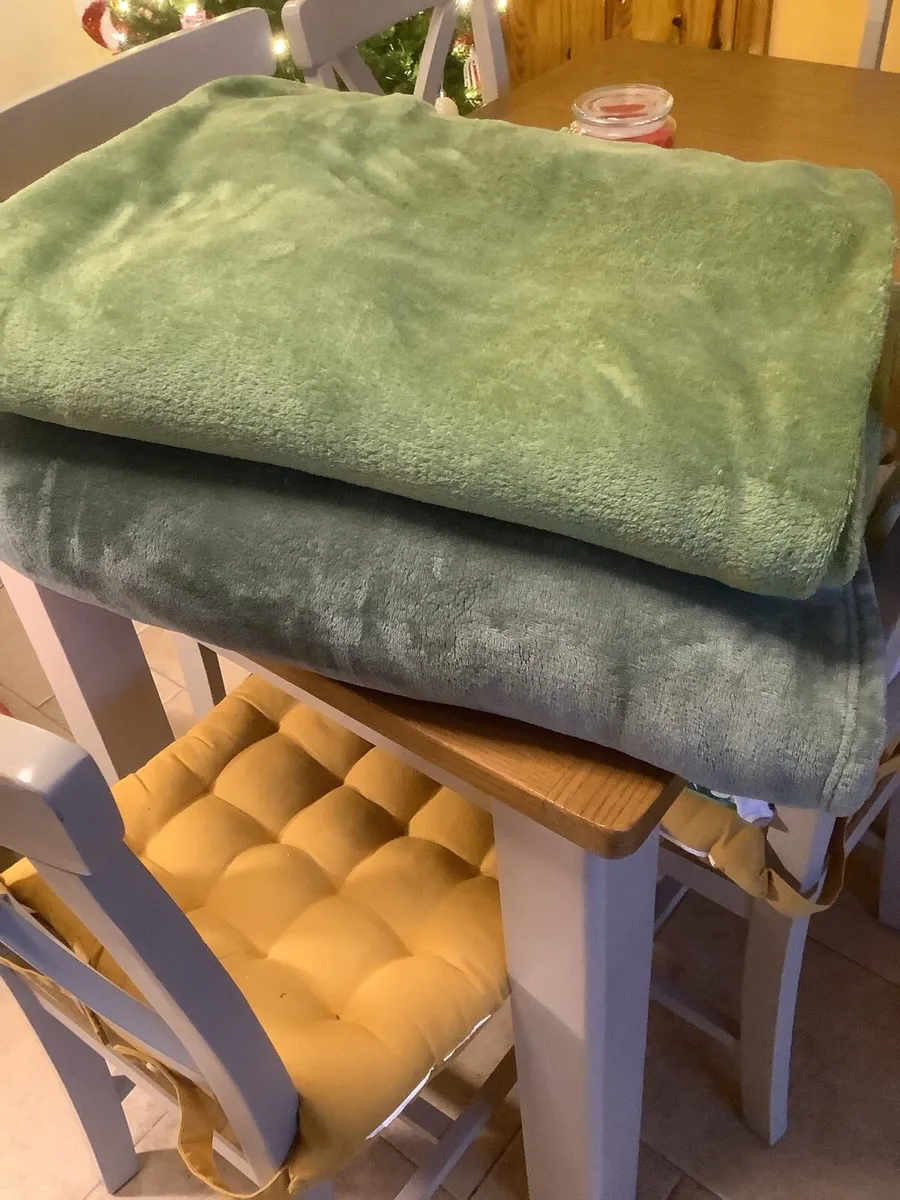 As New ,garden swing and all extras. - Image 2