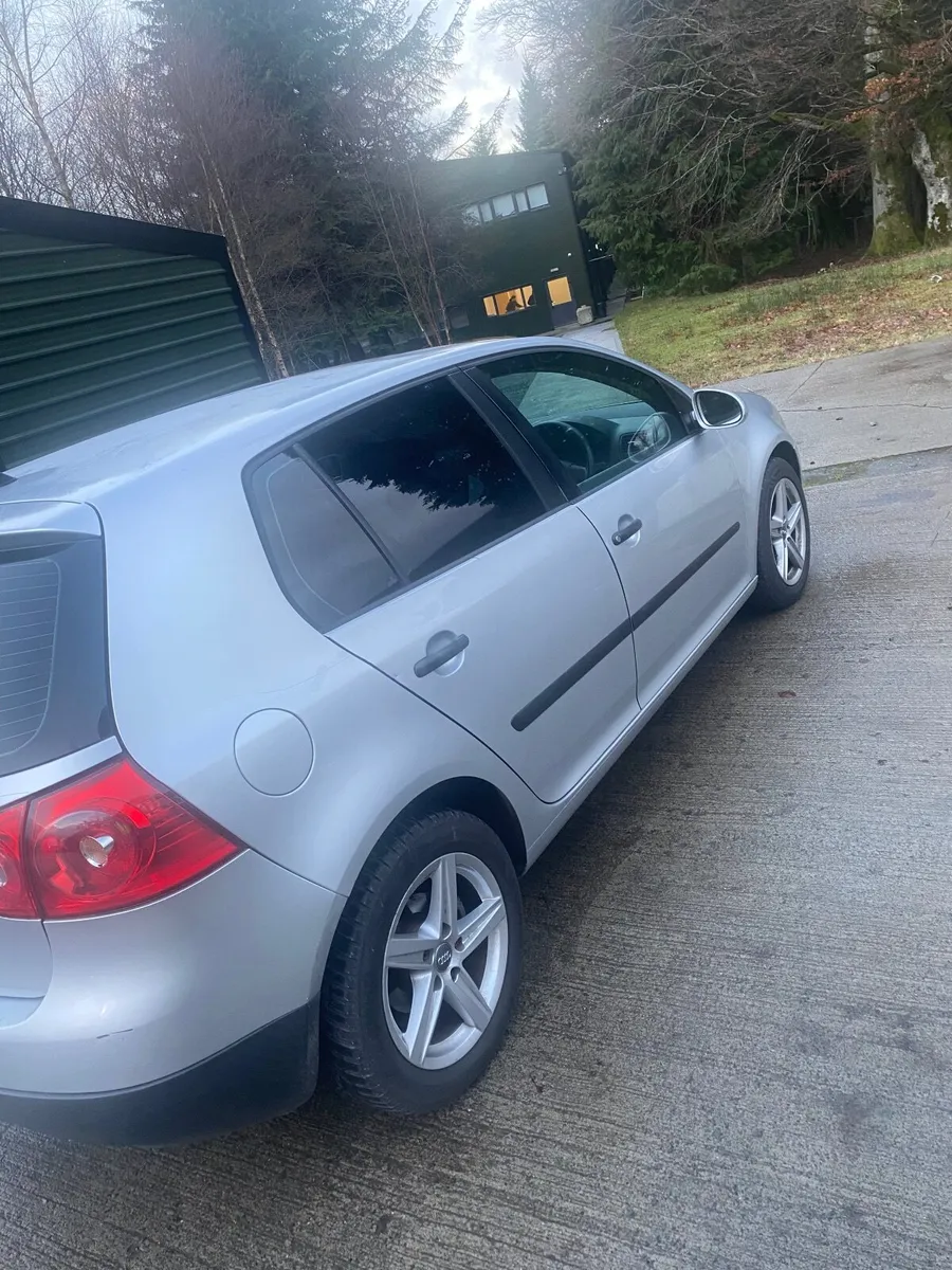 Volkswagen Golf 2005 - Image 3