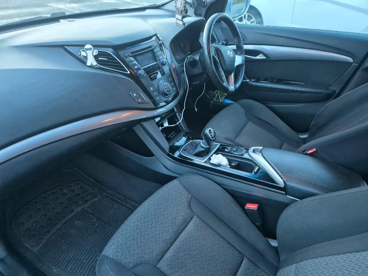 Hyundai i40 1.7 Nct Tax - Image 3