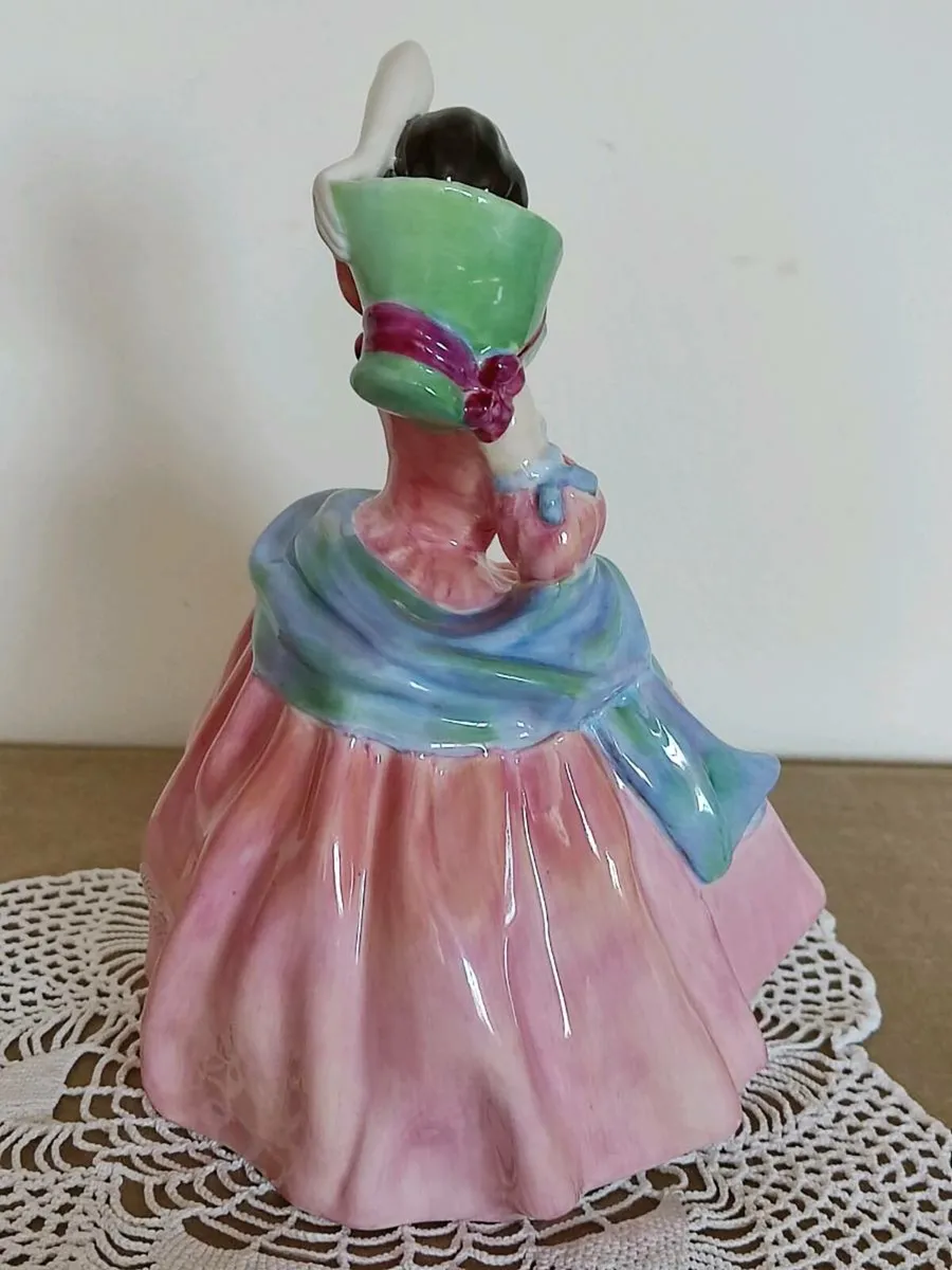 Vintage Rare Royal Doulton porcelain figurine - Image 4
