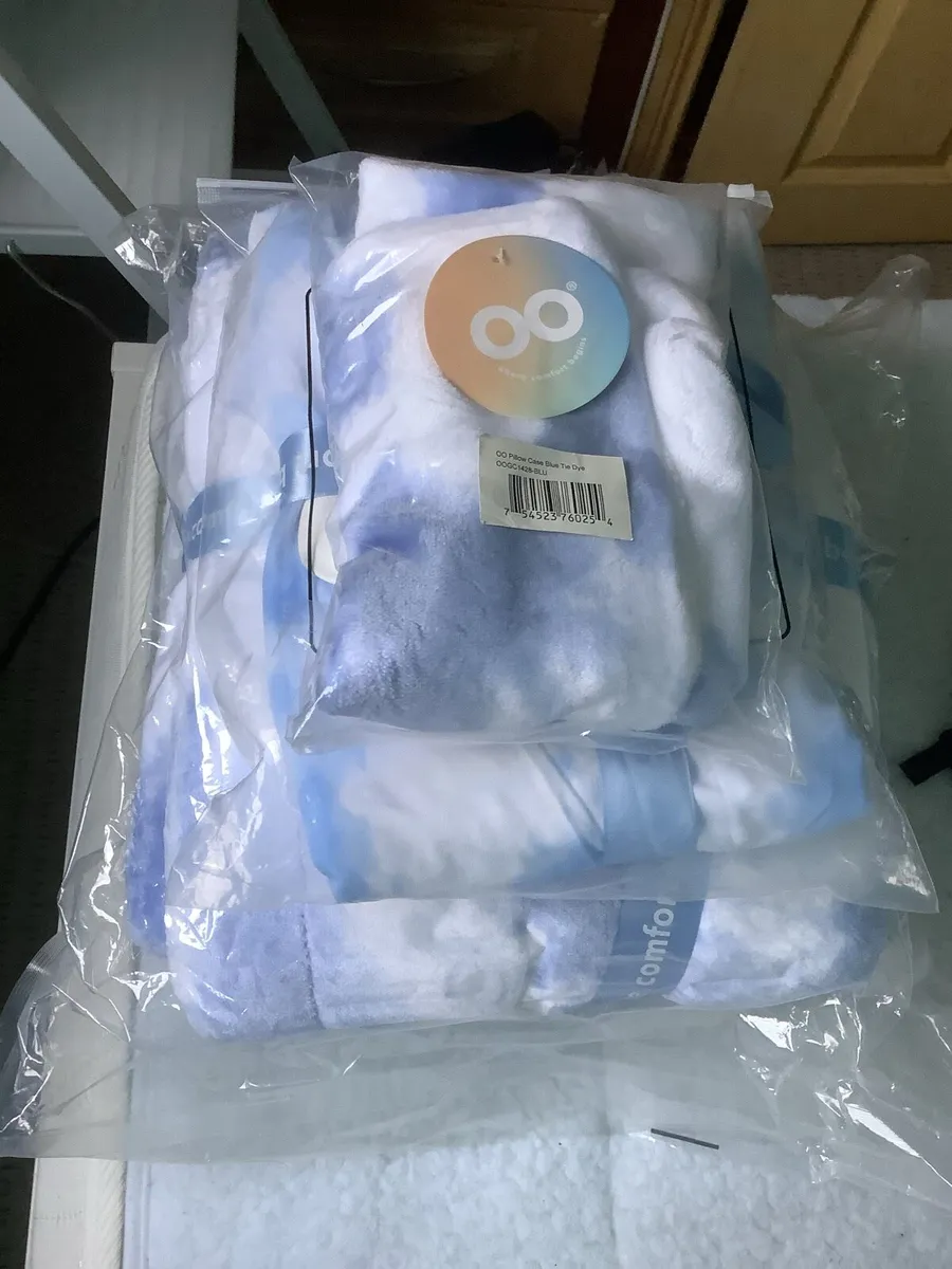 NEW OODIE ITEMS. - Image 1