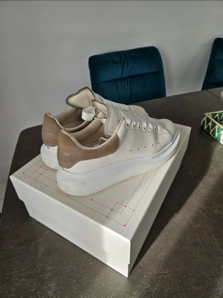 Alexander McQueens UK Size 5.5 - Image 2