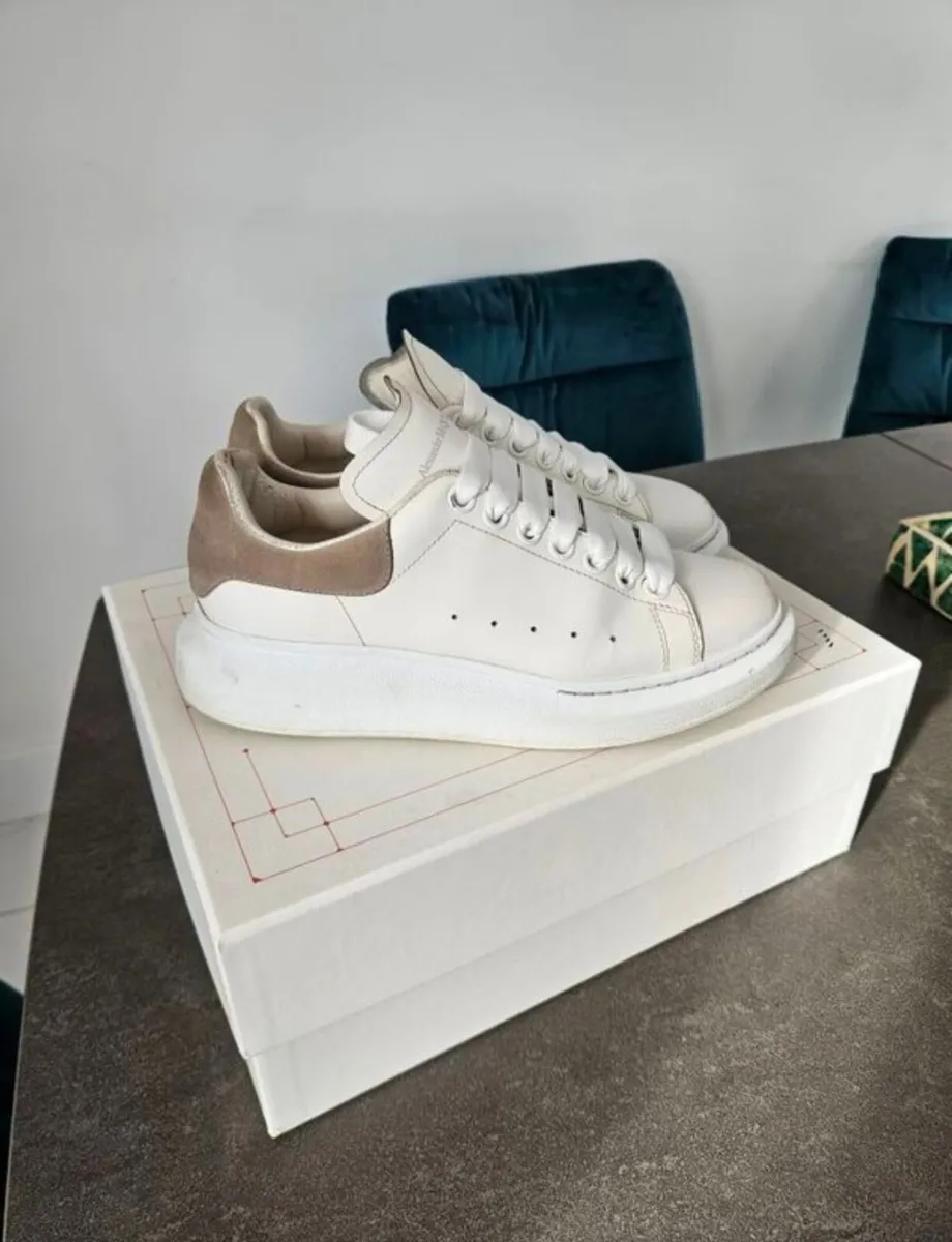 Alexander McQueens UK Size 5.5 - Image 3