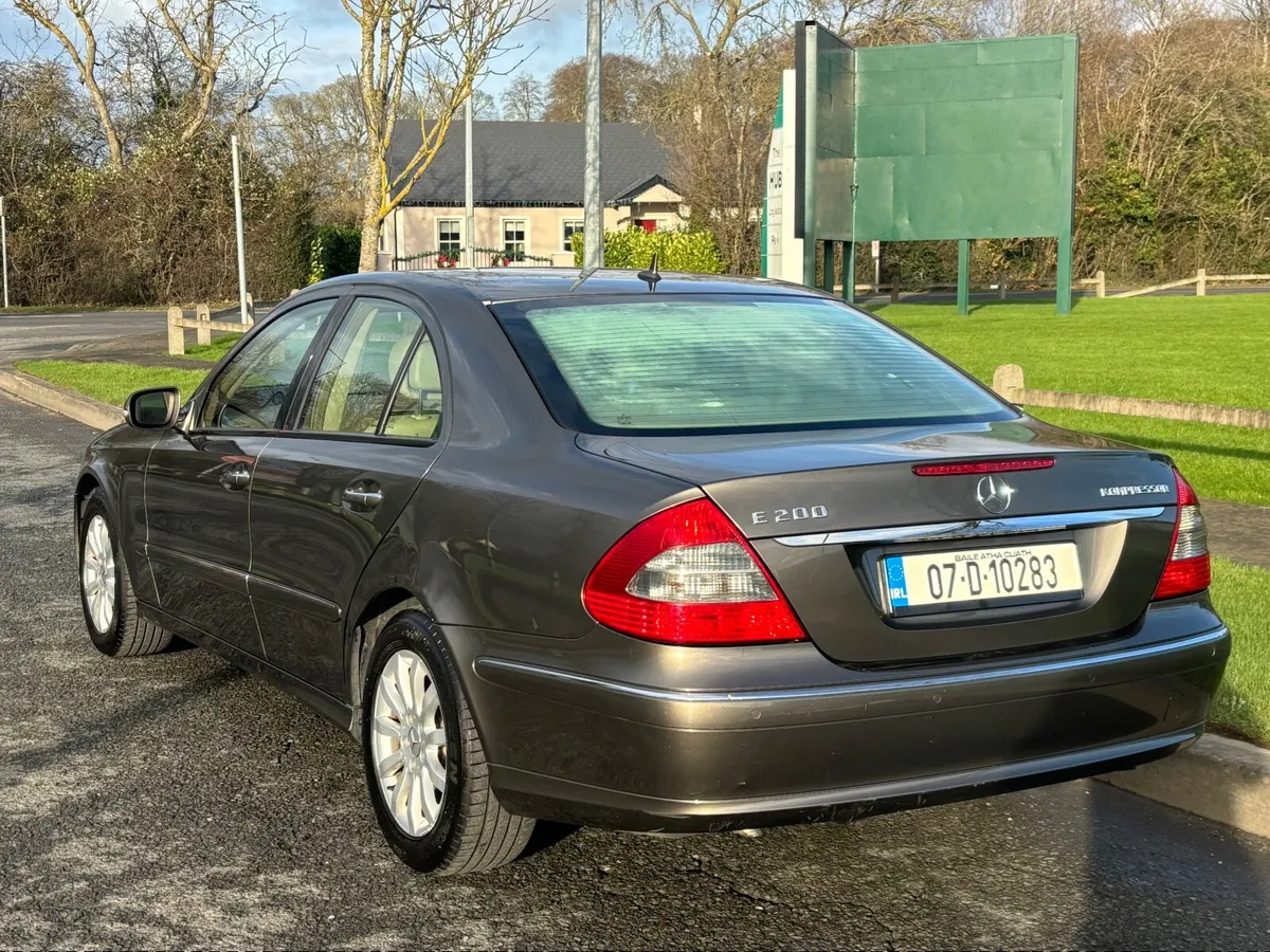 Mercedes-Benz E200 ELEGANCE 2007 - Image 4