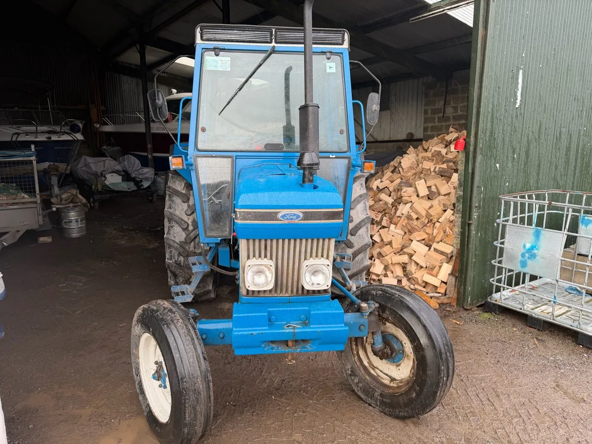 Tractor 4610 - Image 2