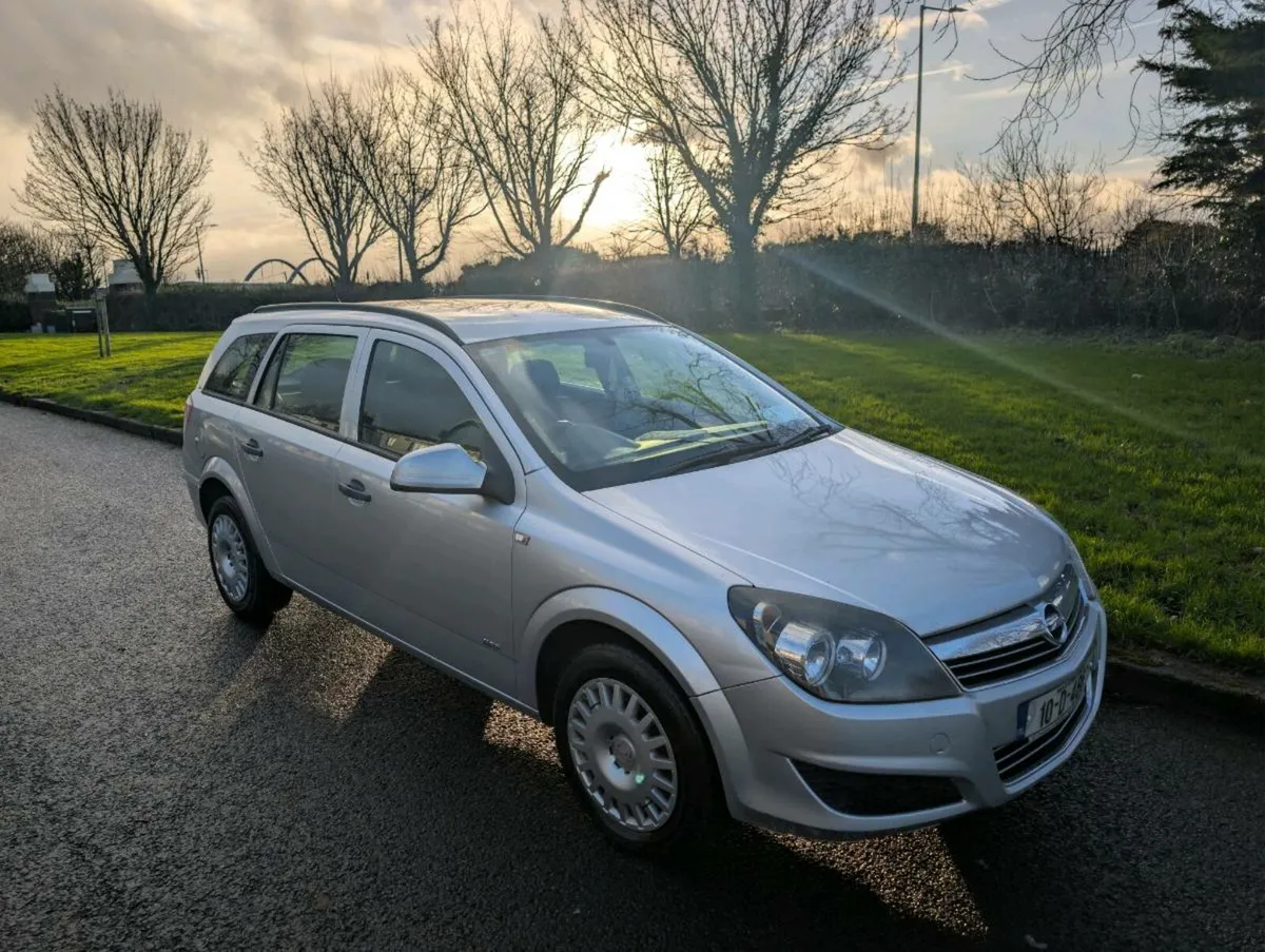 Opel Astra 2010 LIFE 1.7CDTI 110PS ECOFLEX 5DR - Image 1