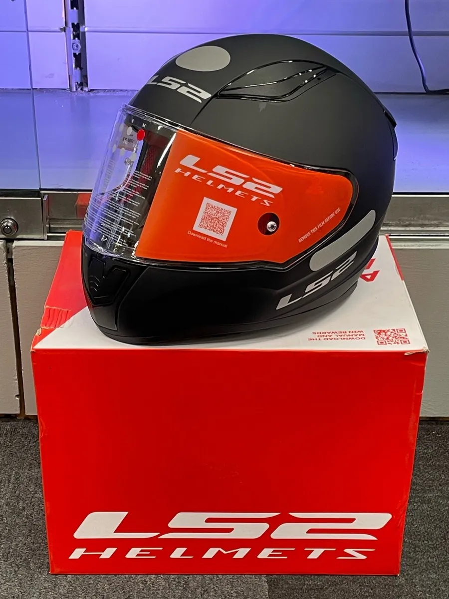 LS2 Motorbike Helmet - Image 1