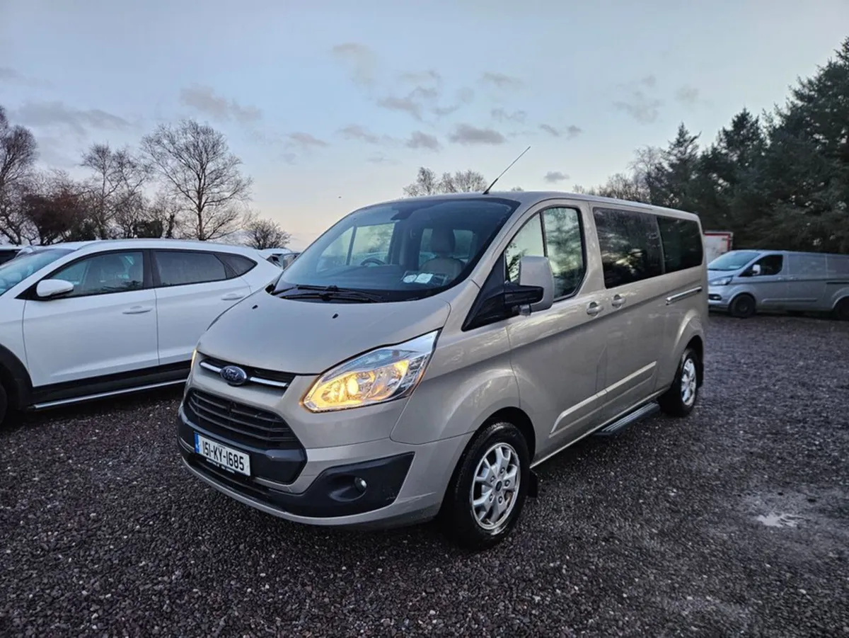 Ford Tourneo 300L L5 LR 125PS 8 Seater - Image 2