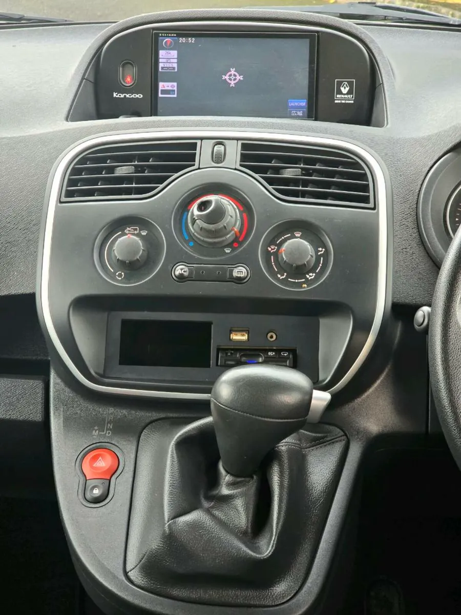 Renault kangoo 1.6 Petrol Automatic, 5 seats. 
✅️ - Image 1