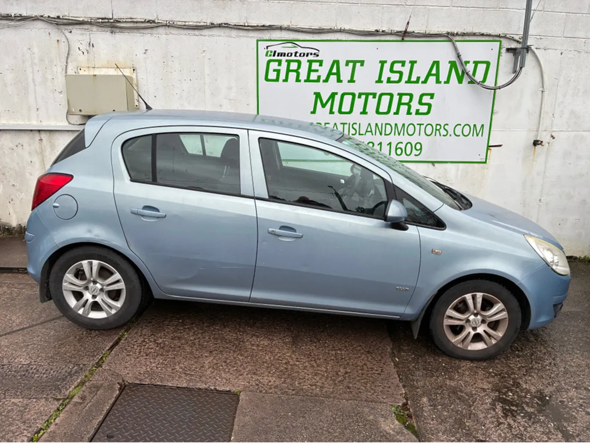Opel Corsa CLUB 1.2I 16V 5DR - Image 2