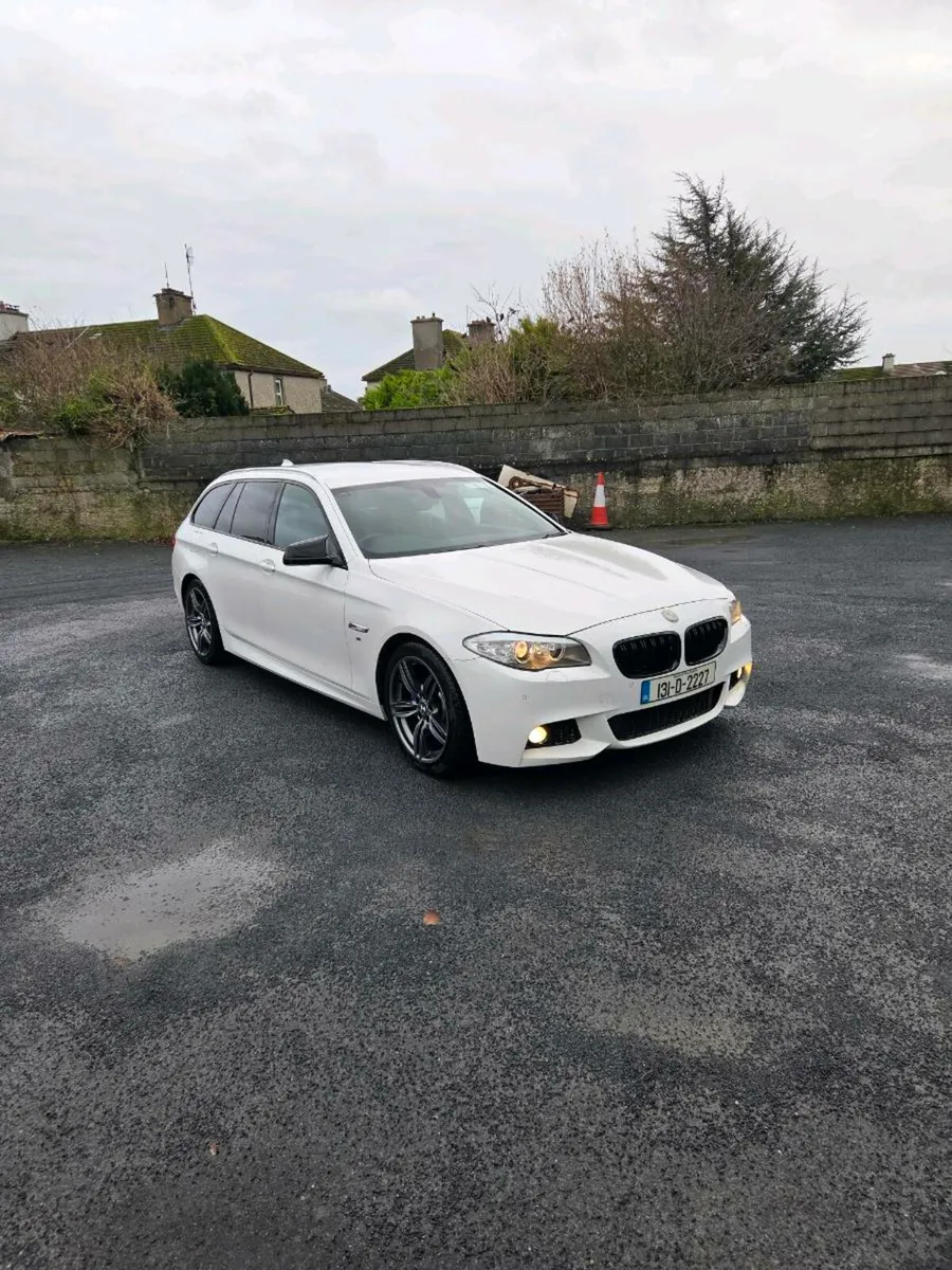 131 BMW 520 M SPORT ESTATE - Image 1