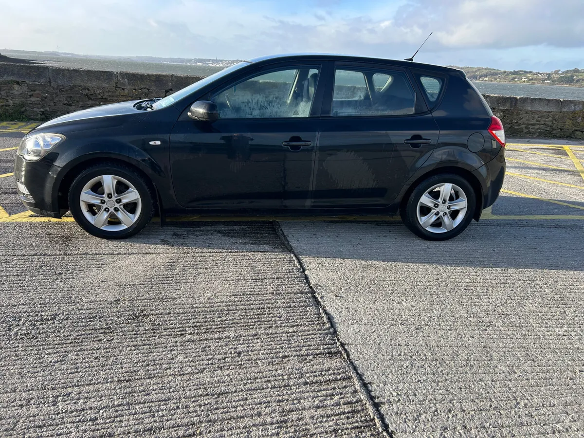 Kia Ceed 2009 - Image 4