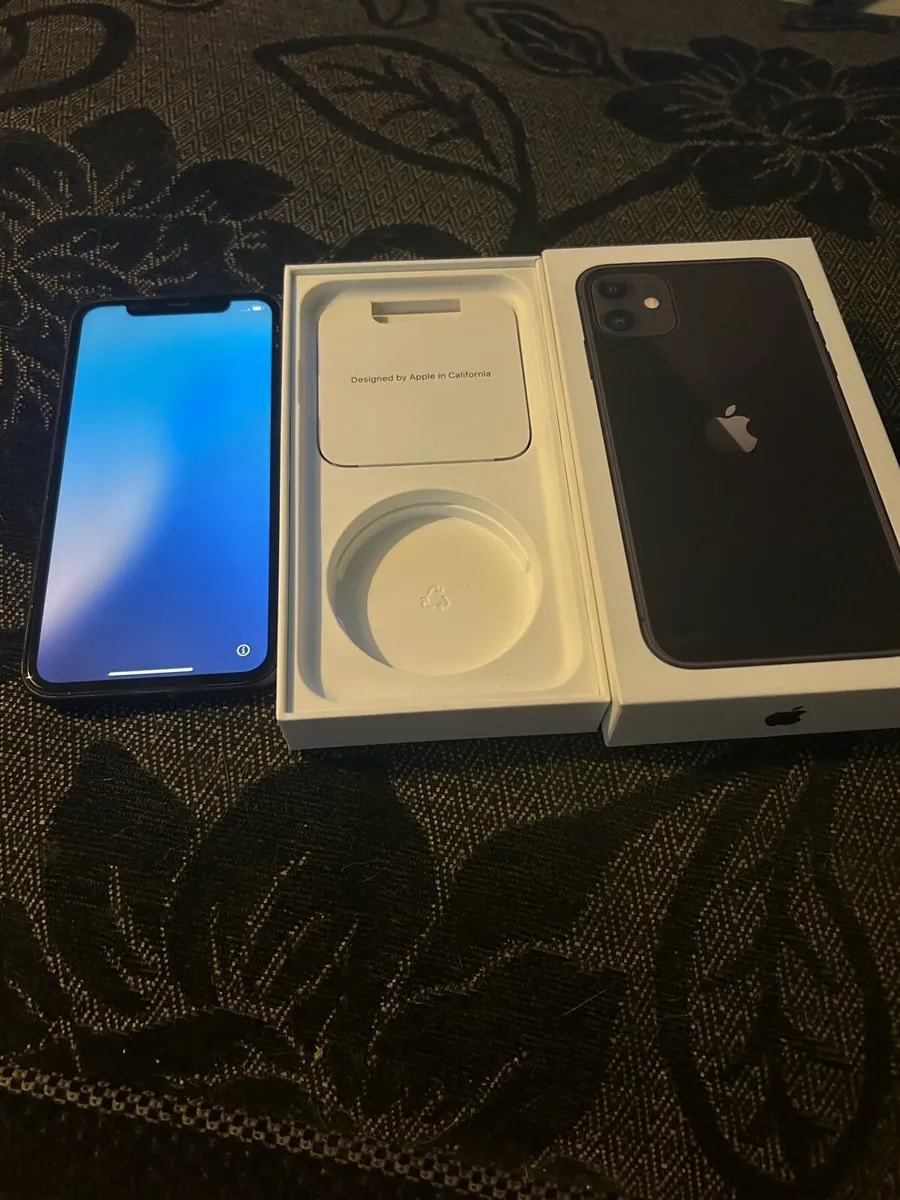 iphone 11 - Image 2
