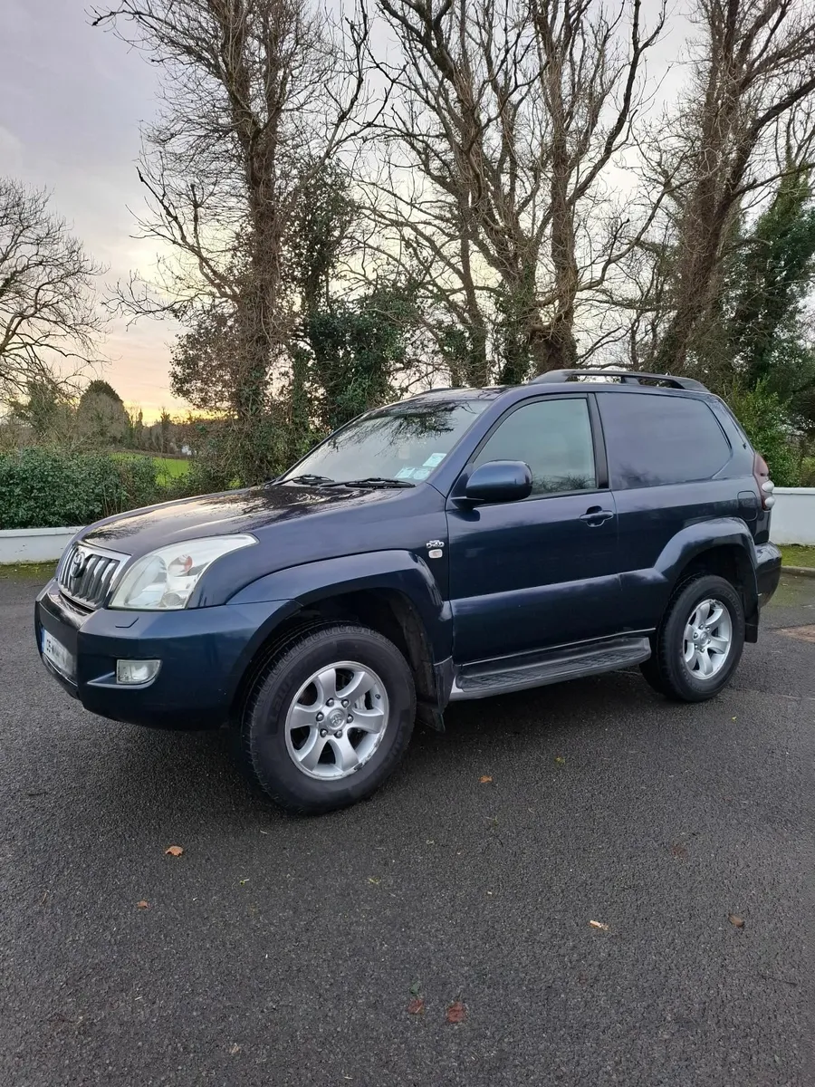 Toyota Land Cruiser 2005 - Image 2