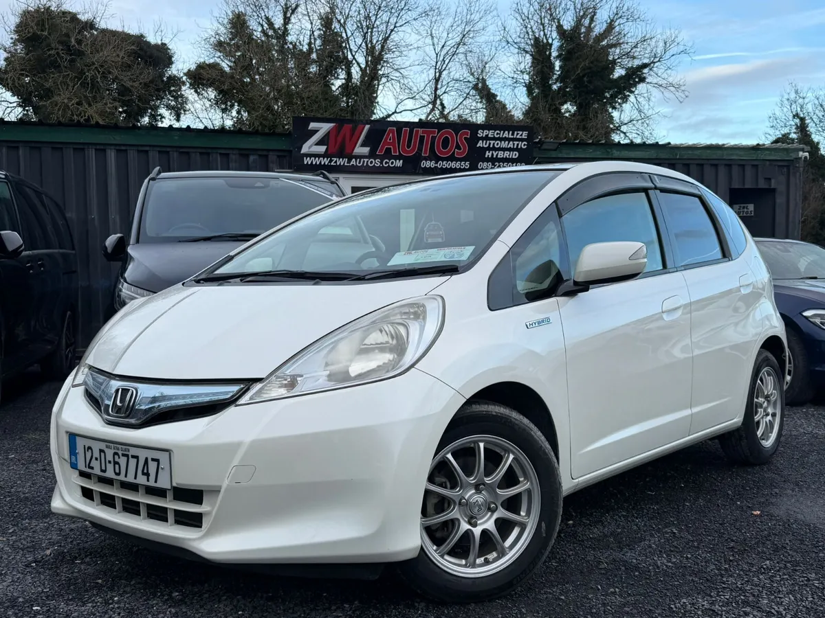 12 Honda Fit Hybrid - Image 2