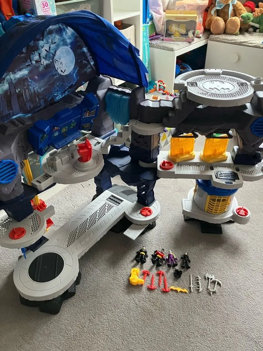 Batman Cave Fisher Price - Image 1