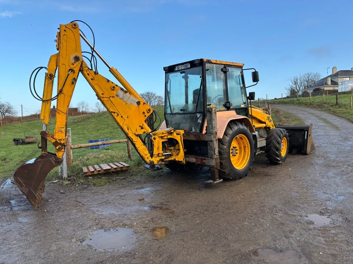 Massey 860 digger 1996 - Image 1