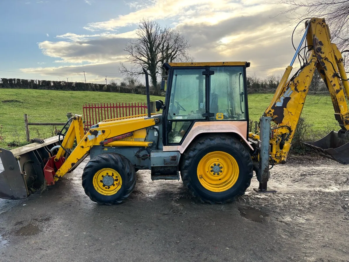 Massey 860 digger 1996 - Image 2