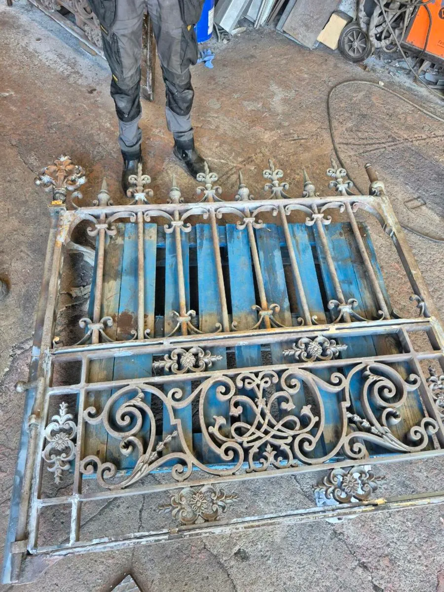 Gates/railings - Image 4