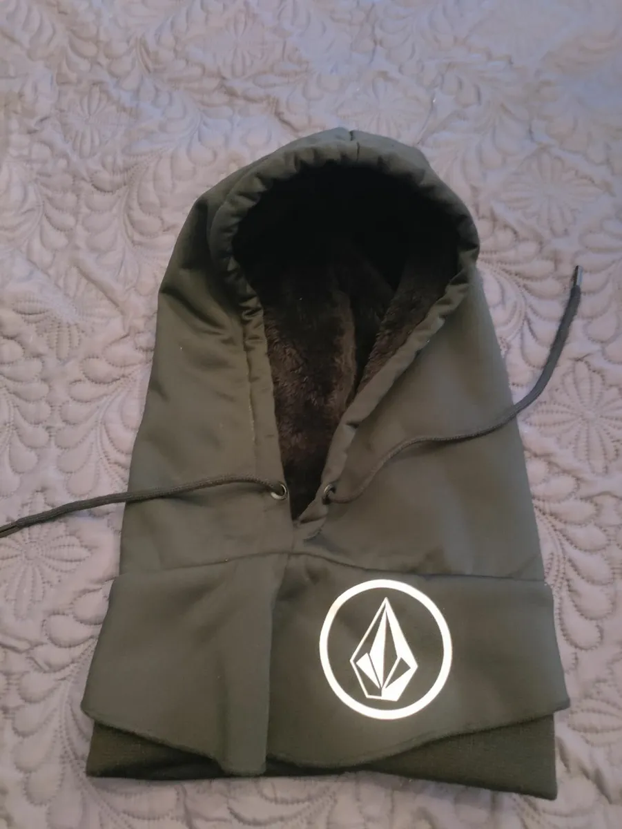 Volcom Fur lined balaclava New - Image 1