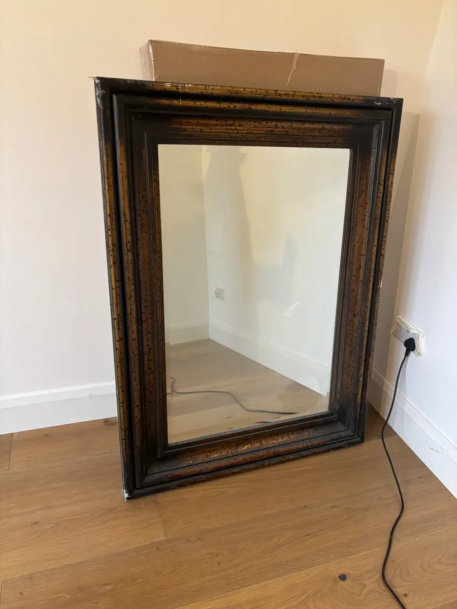 Free - Mirror