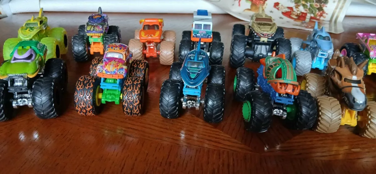 Hot wheel monster trucks - Image 3