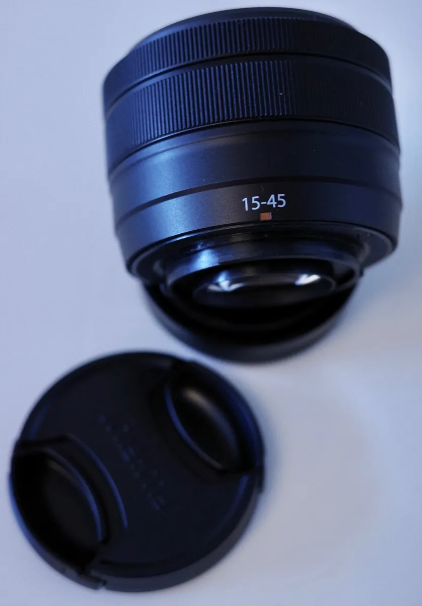 Fujifilm XC 15-45 zoom lens perfect condition - Image 3