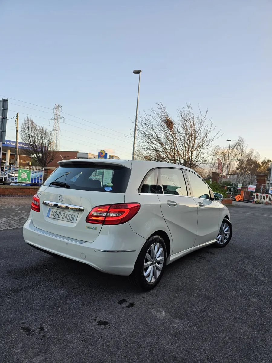 Mercedes-Benz B-Class 2014 Automatic - Image 3