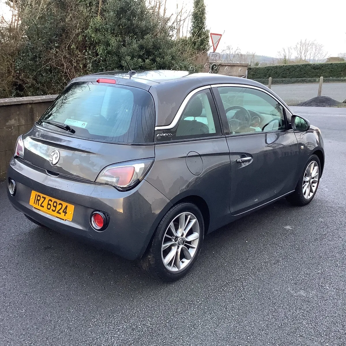 Vauxhall Adam  jam 1.2 petrol 3 door dec 2014 - Image 2
