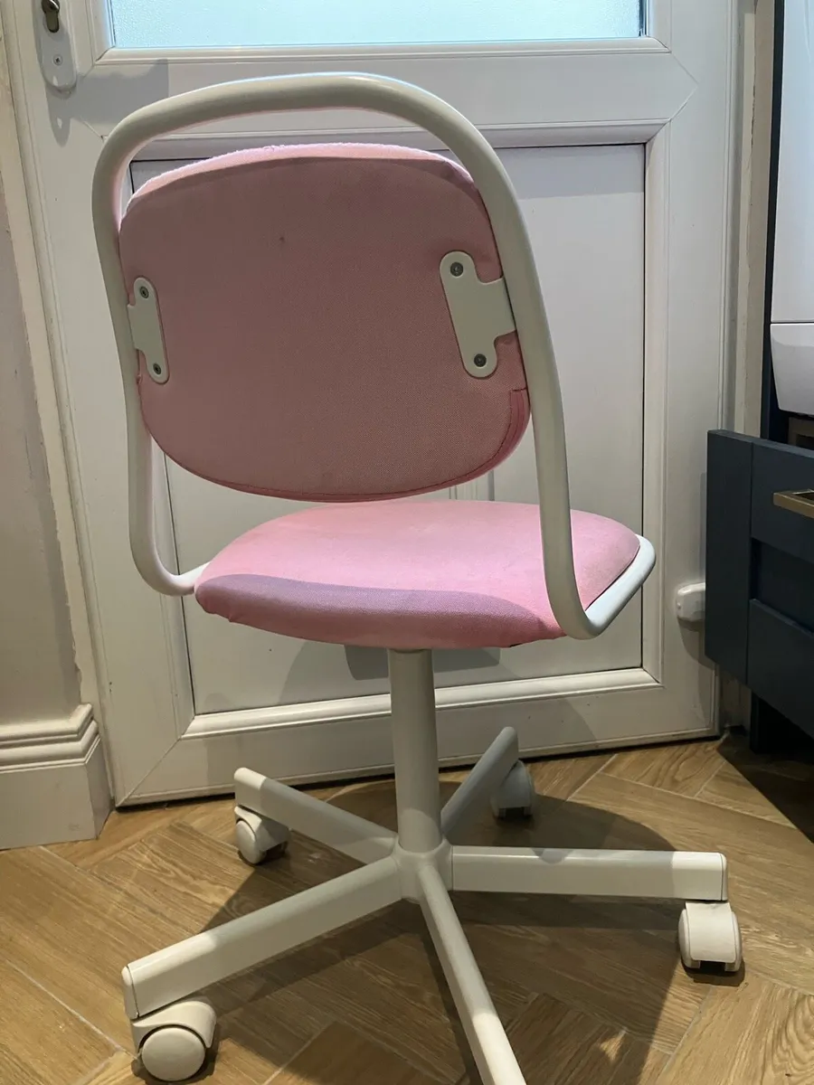 Kids chair - Image 1