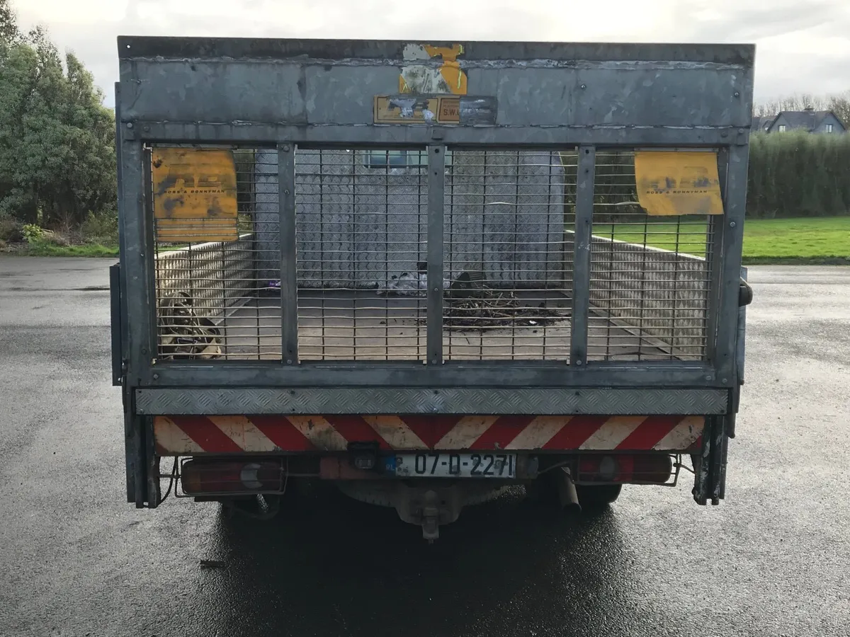 Mitsubishi Canter 2007 - Image 2