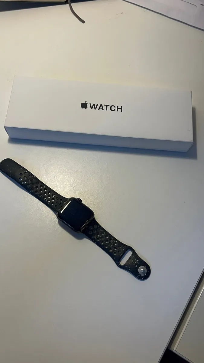Apple Watch SE gen 2 - Image 2