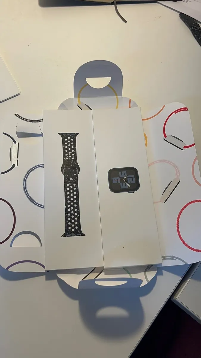 Apple Watch SE gen 2 - Image 3