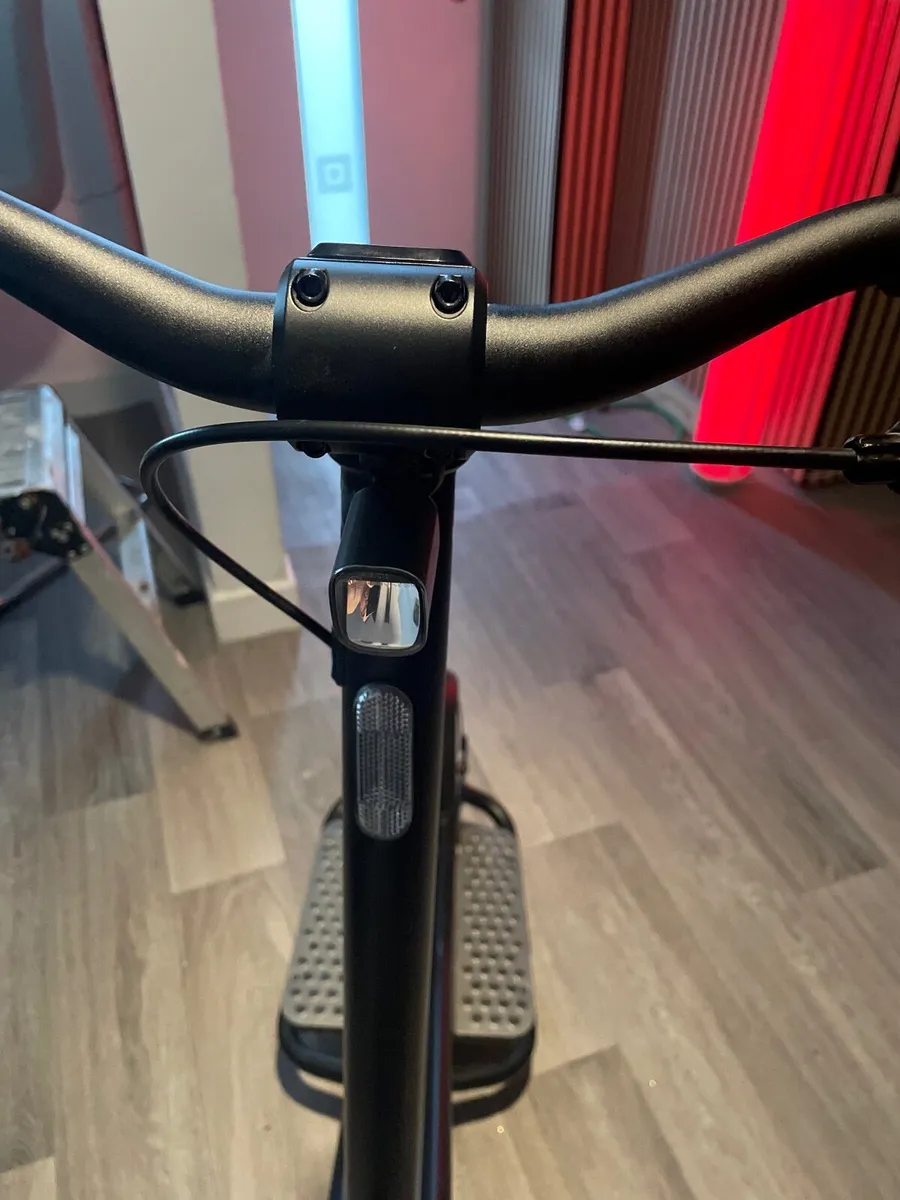 Electric scooter - Image 4