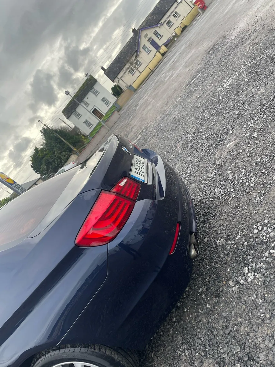 2011 520d bmw - Image 4