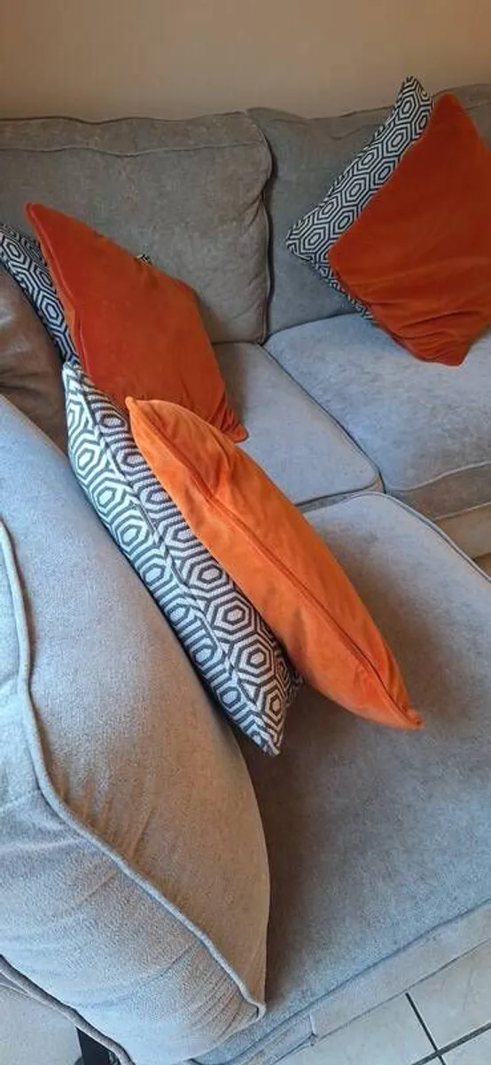 Corner Sofa Corner Suite Cantrell Style  Very Good Condition - Image 3