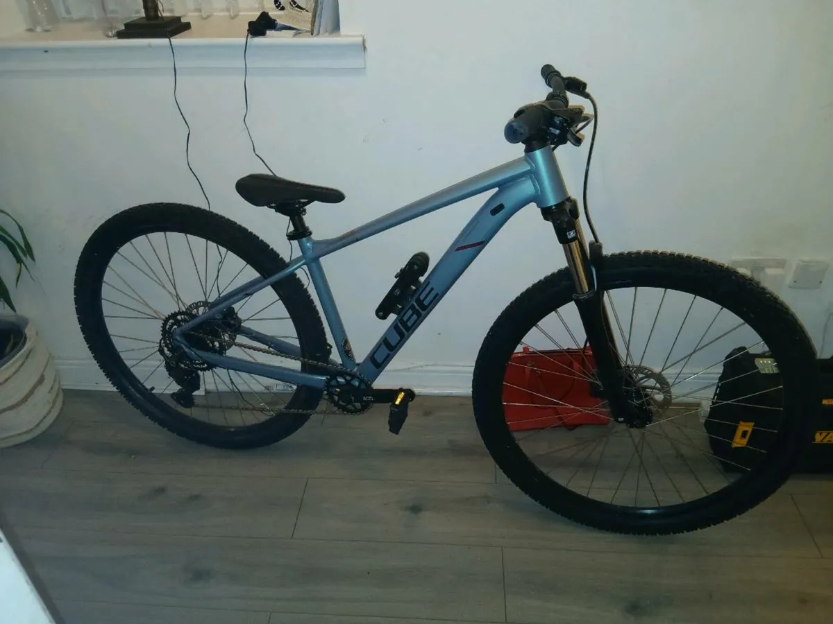 Mountain  bike - Image 2